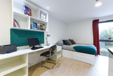 1 bed studio, Vincents Walk, City Centre, Southampton, SO141JY - Image 1